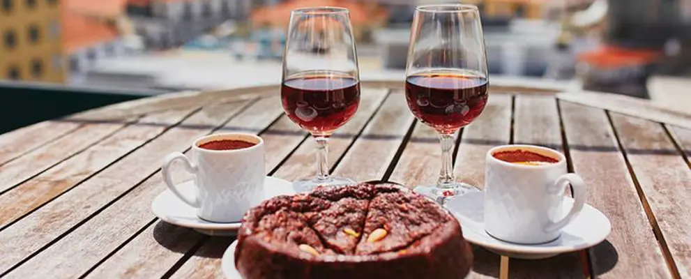 bolo de mel de cana (Honeycake), Madeira