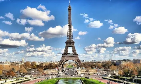 Paris Where Is Hot In August